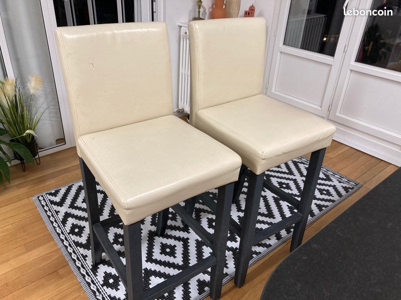 Chaise haute (image 1)