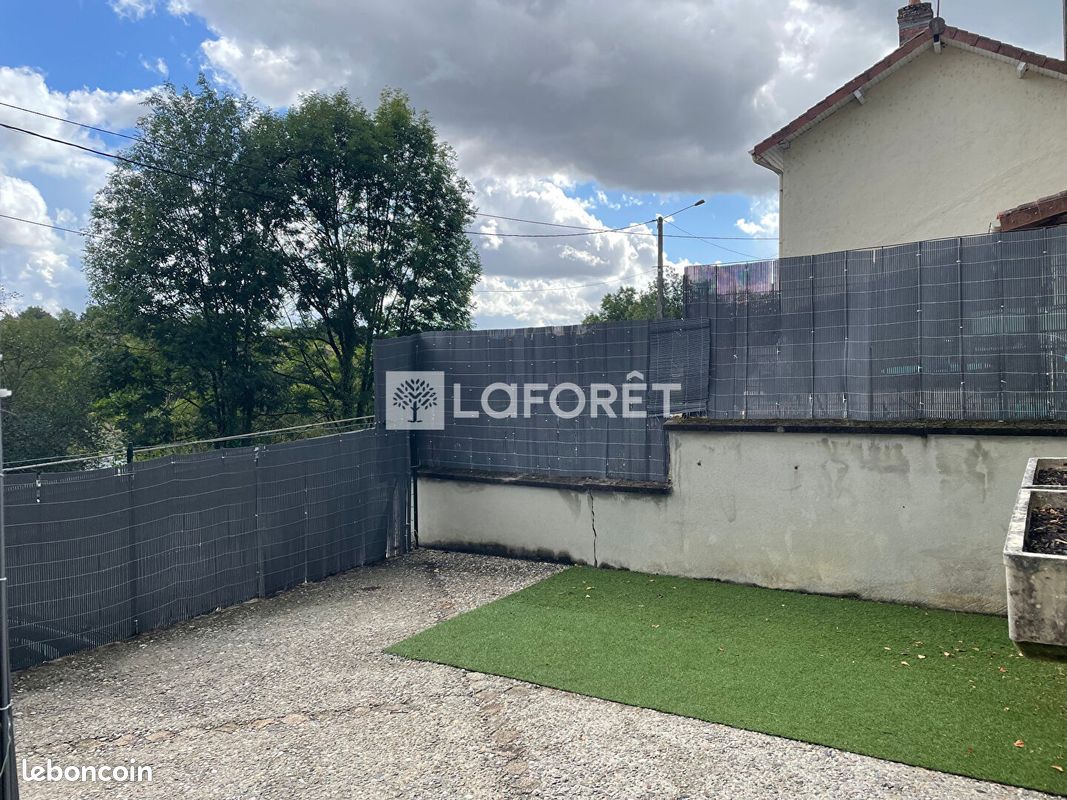 Appartement 3 pièces 57 m² · à Saint-Junien · 57 m² · 650 €/mois
