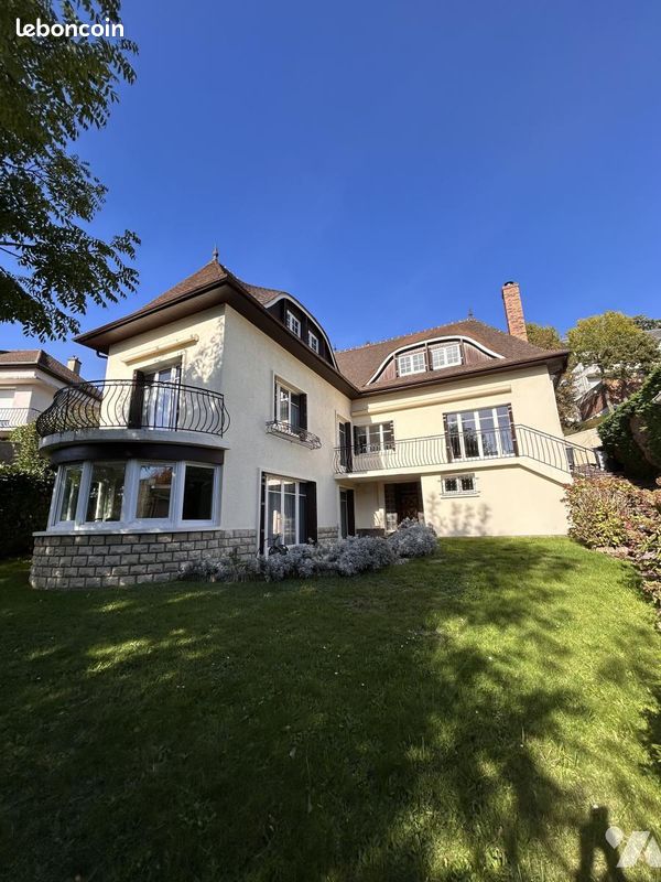 Maison 7 pièces 183 m² · à Sainte-Adresse · 183 m² · 448 000 €