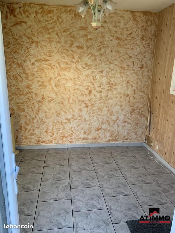 Maison 6 pièces 126 m² - Voeuil-et-Giget 16400 (image principale 6)