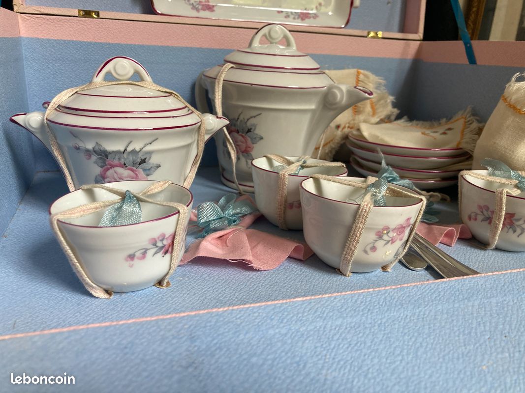 Coffret De Dinette Ancien – Vaisselle Miniature Vintage – Collection Jouets Rétro