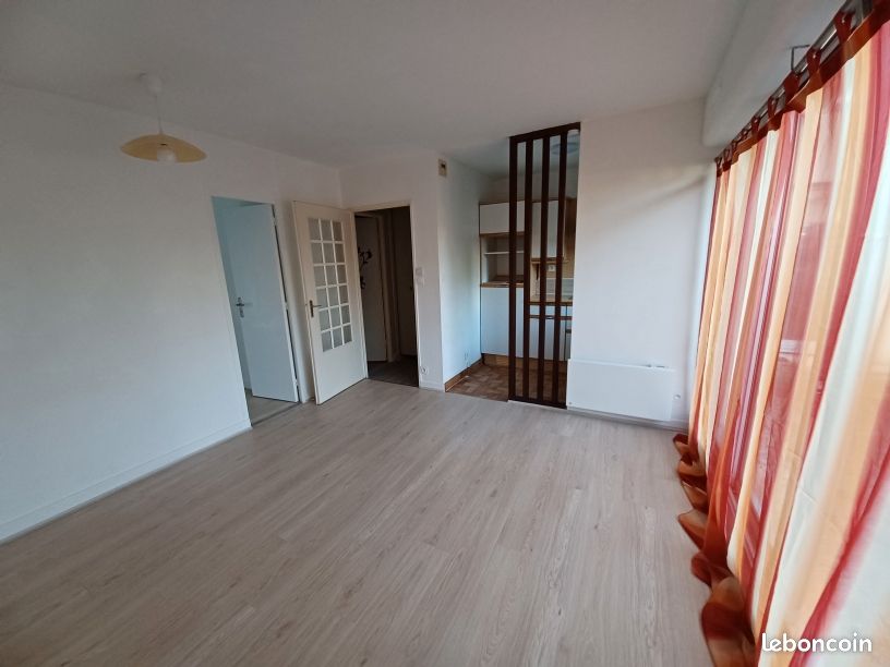 Appartement 1 pièce 30 m² · à Le Relecq-Kerhuon · 30 m² · 490 €/mois