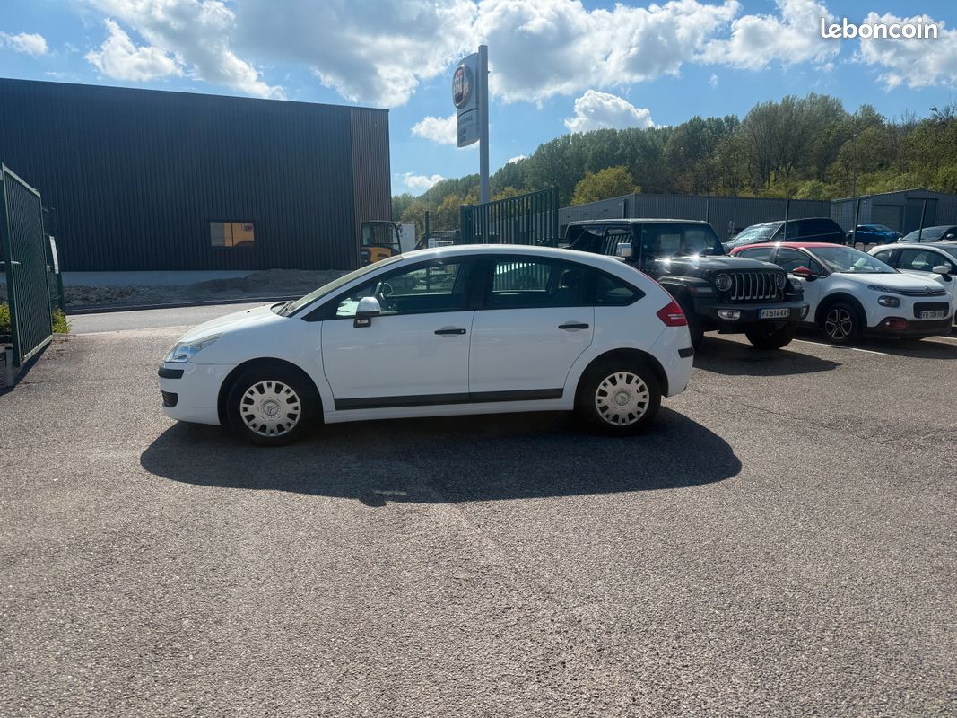 Citroen c4 1.6 hdi 92 confort (image 1)