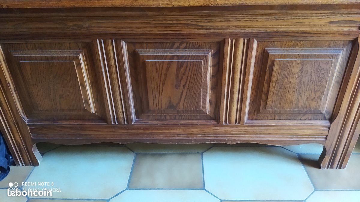 Coffre en bois (image 1)