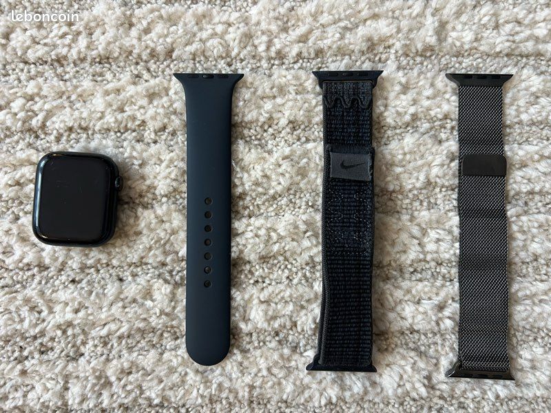 Apple Watch Series 8 + 3 bracelets (image 2)