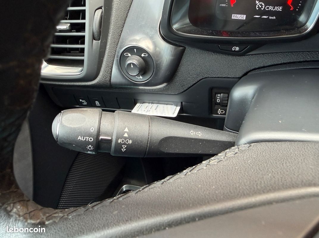 DS DS 5 1.6 THP 155CV SOCHIC BVA - MOTEUR A CHAINE - TOIT PANORAMIQUe (image 25)