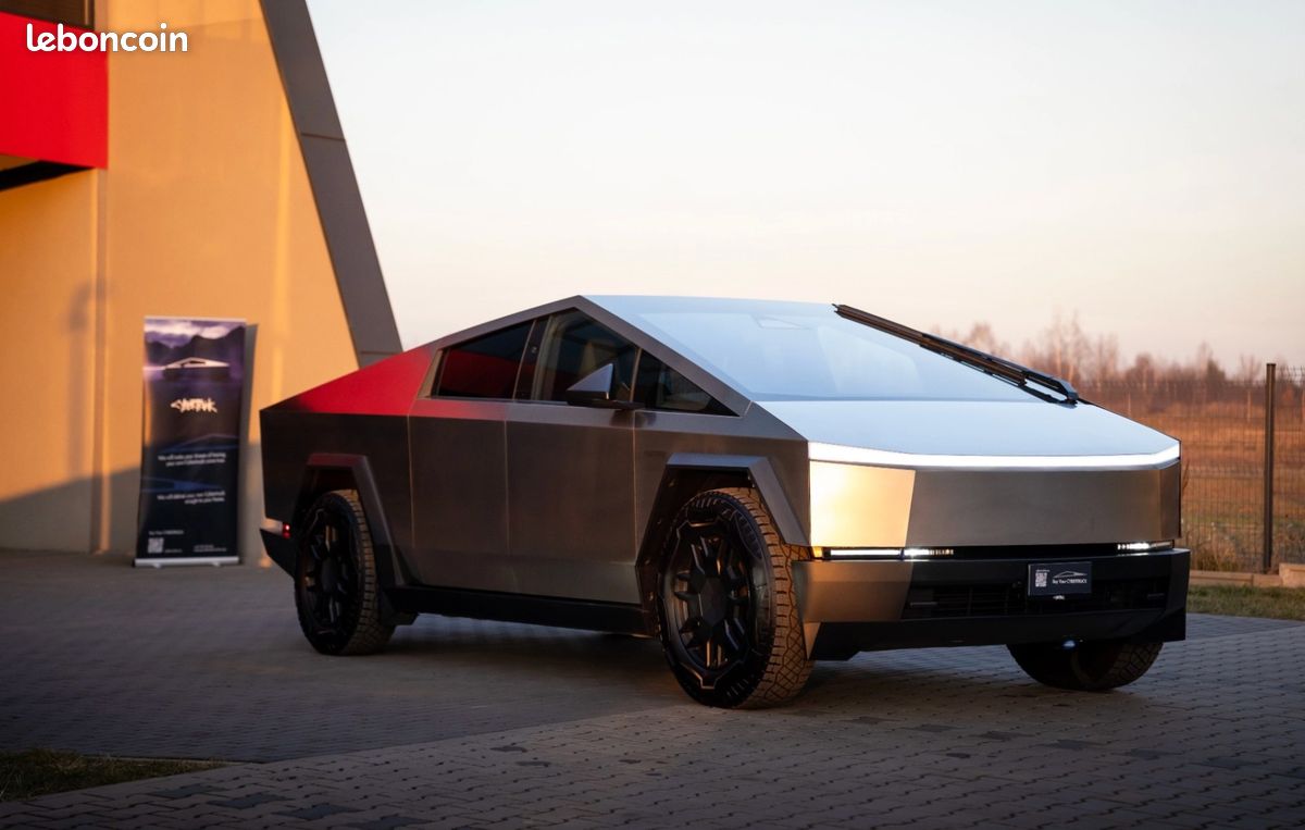 TESLA CYBERTRUCK AWD Foundation Series – 600 CH – 28.600 km – 2024 (image 2)
