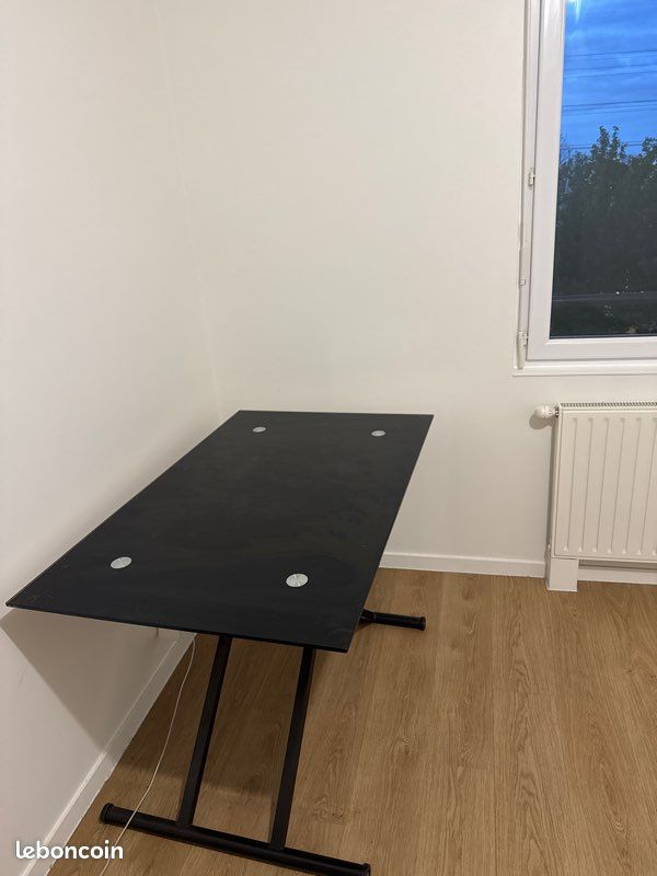 Table en verre 117cm x 79cm (image 2)