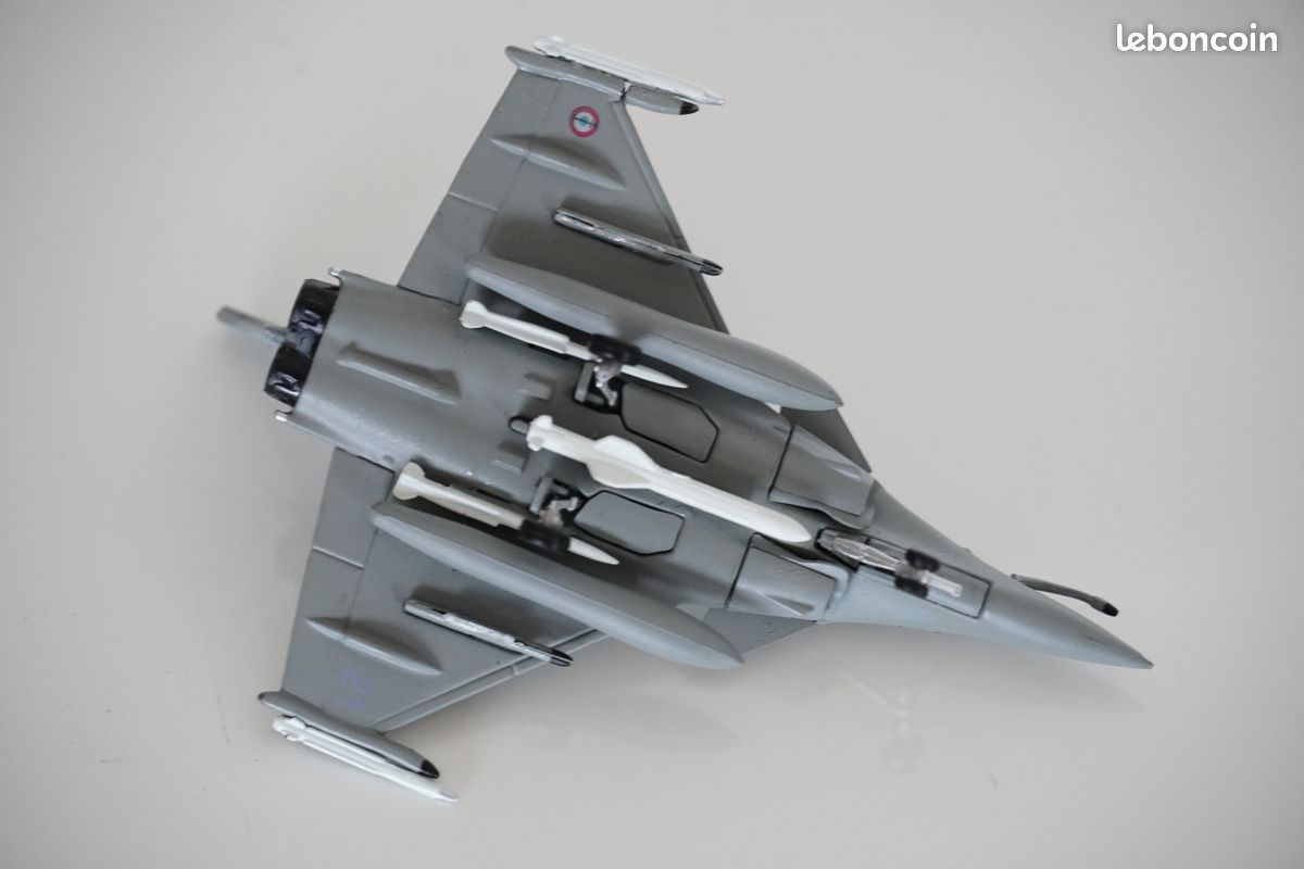 Maquette Rafale M - Dassault - Echelle 1/200e main image 1