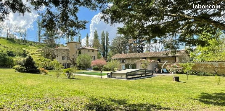 Propriété 12 pièces 391 m²