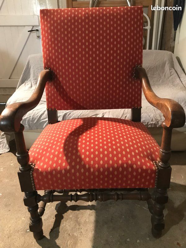Fauteuil style Louis XIII (image 1)