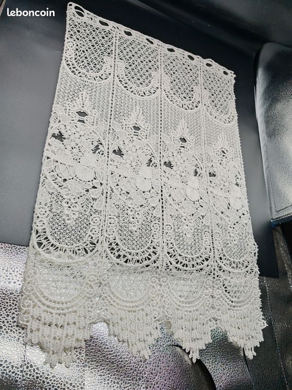 Voilage Dentelle Ancienne | Ombre Interieur