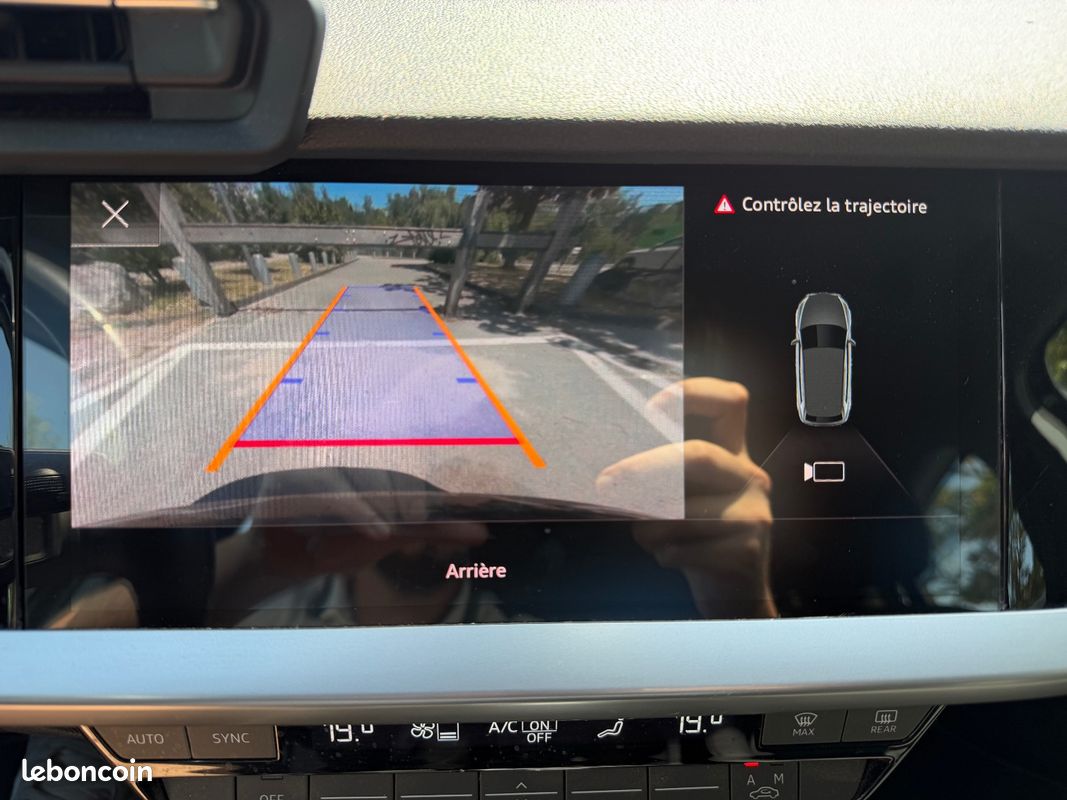 AUDI A3 SPORTBACK 30 TDI 116 S tronic 7 Design - Caméra de Recul - Carplay (image 19)