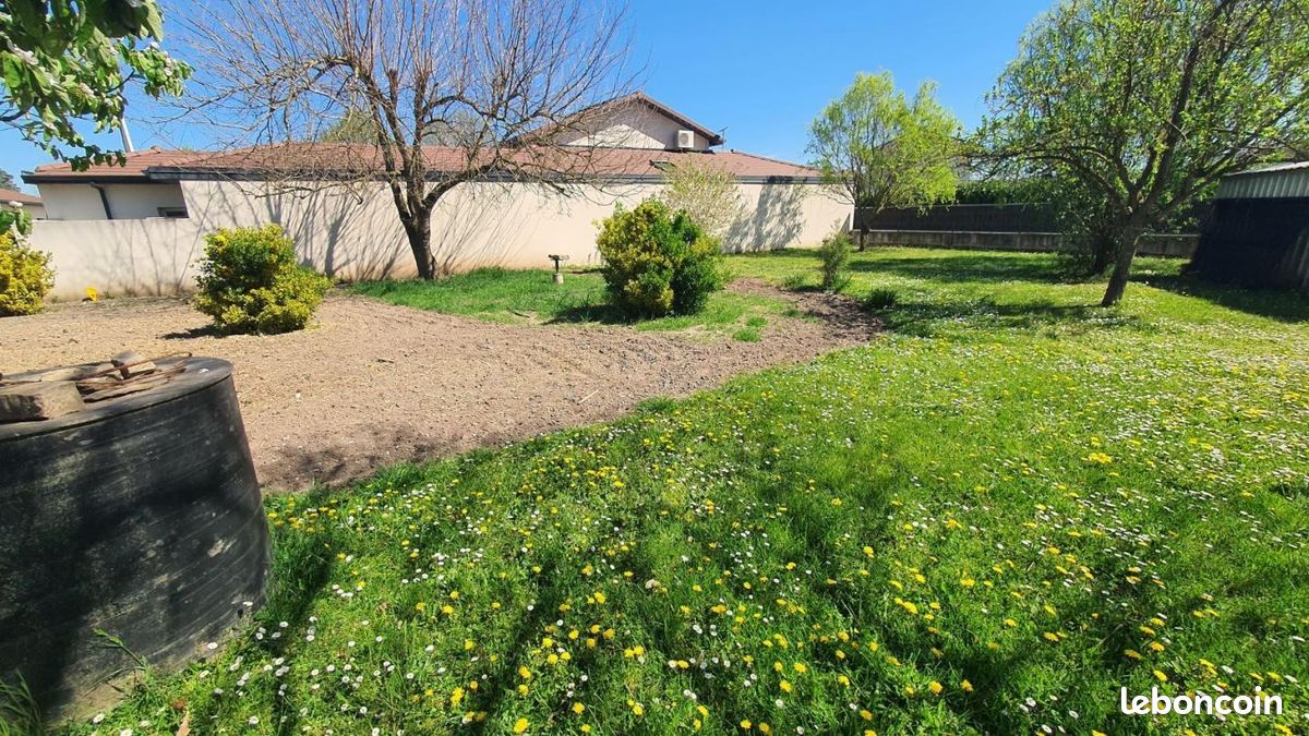 Terrain 523 m² Villemoirieu · 150 000 €