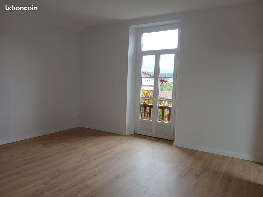Appartement 3 pièces 75 m² · à Saint-Jean-Pied-de-Port · 75 m² · 780 €