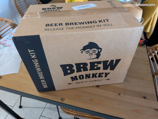 Kit D'embouteillage Bière Brew Monkey - 13 Bouteilles + Capsuleuse Manuelle Kelly + 25 Capsules - Pour Brassage Maison 5L - Réutilisable