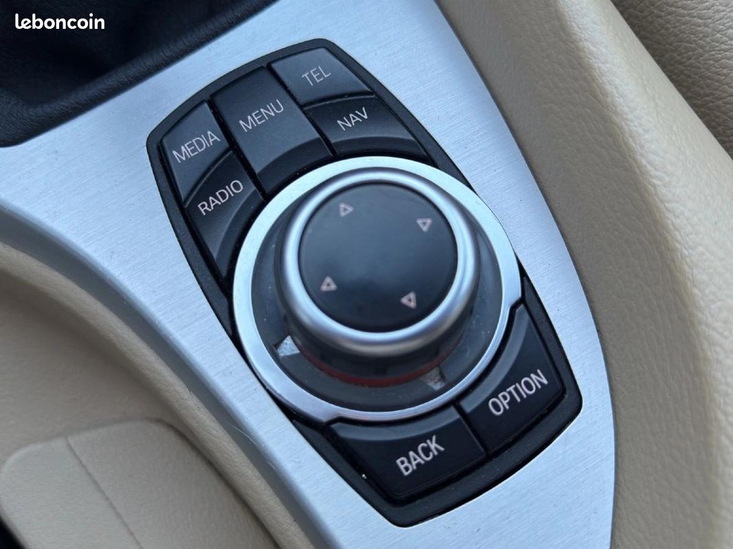 Bmw X1 18 D 145 LOUNGE SDRIVE (image 23)