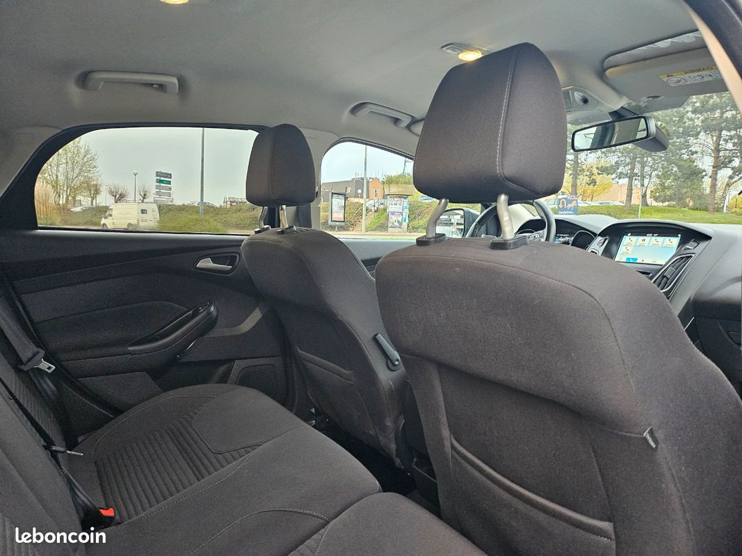 FORD Focus 1.5 TDCI 120 cv faible km (image 4)