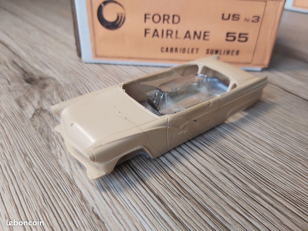 CCCUS France N°2 – Ford Cabriolet 1936 – Kit Monté En Résine – Échelle 1/43 – Couleur Bordeaux