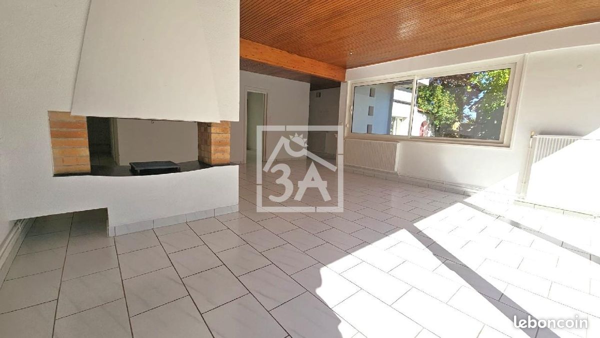 Maison 6 pièces 142 m² · à Les Attaques · 142 m² · 277 455 €