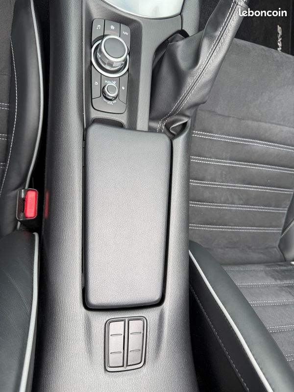 MAZDA MX5 ROADSTER 2.0 SKYACTIV-G 185 CH * CARPLAY*CAMERA DE RECUL*PACK SPORT* FULL ENTRETIEN MAZDa (image 13)