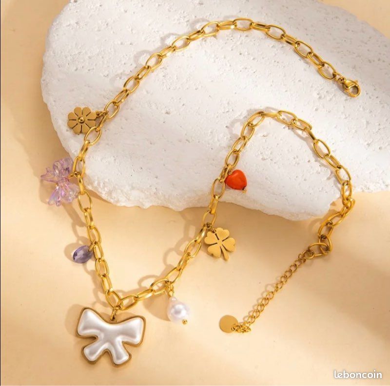 Collier breloques Isabeau (image 1)