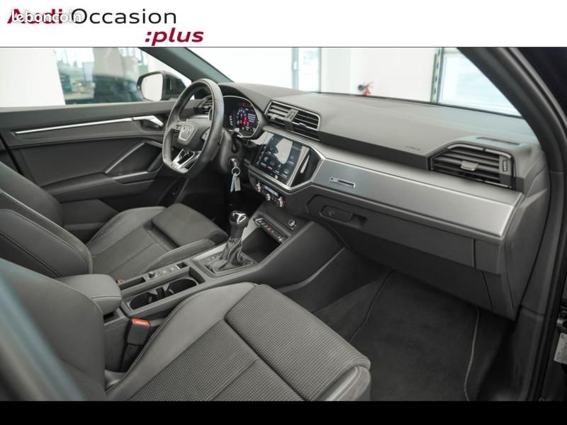 Audi Q3 Sportback 35 TFSI 150ch S line S tronic 7 (image 11)