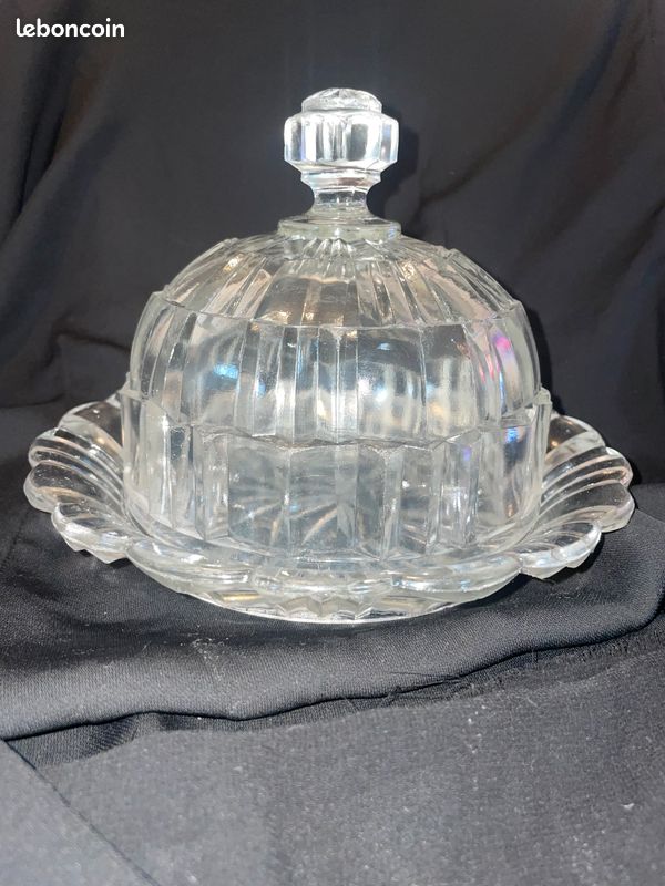 Ancienne cloche a fromage d'occasion - Arts de la table