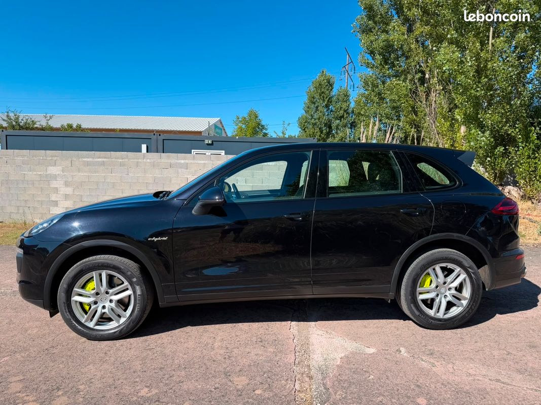 Porsche CAYENNE (958) 3.0 416CH S E-HYBRID véhicule de direction (image 2)