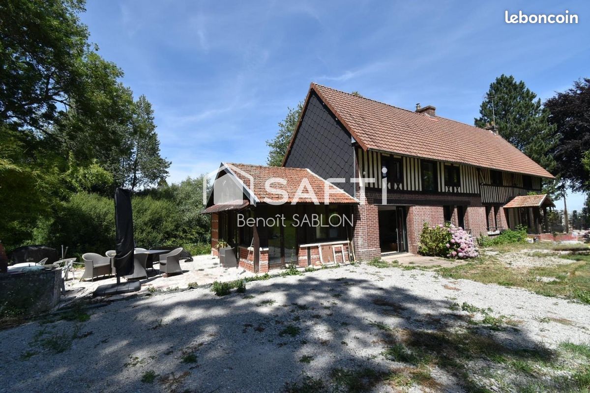 Maison 6 pièces 200 m² · à Les Trois-Pierres · 200 m² · 415 000 €