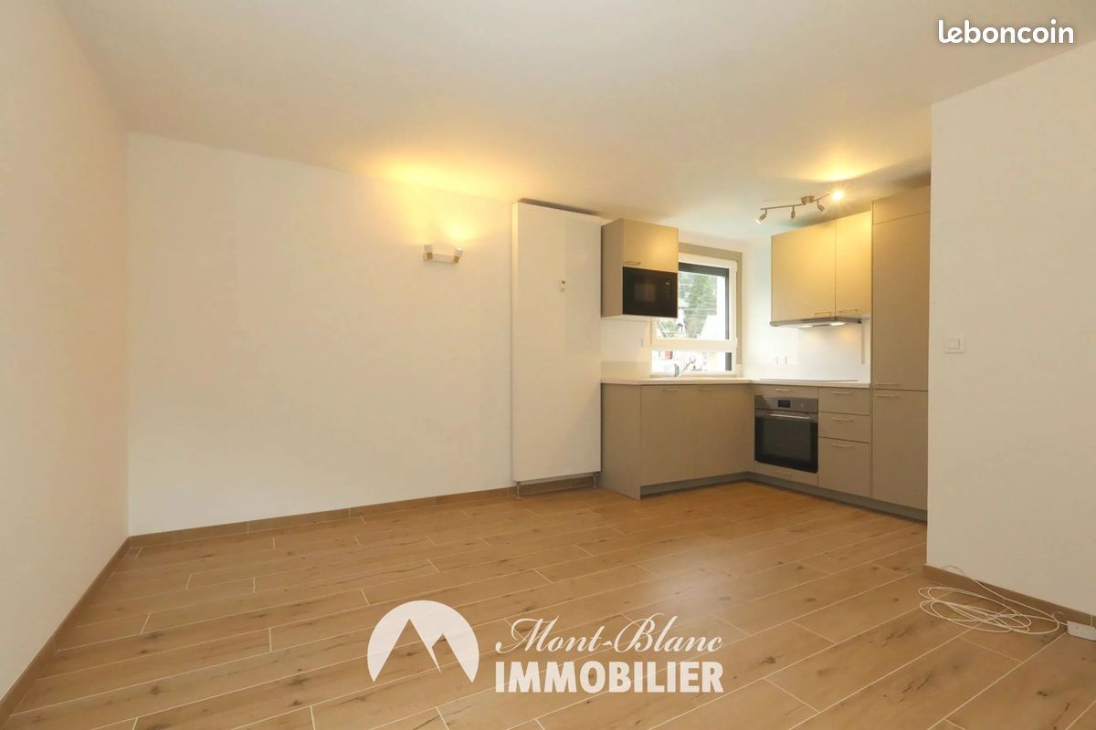 Appartement 3 pièces 55 m² · à Chamonix-Mont-Blanc · 55 m² · 2 000 €/mois