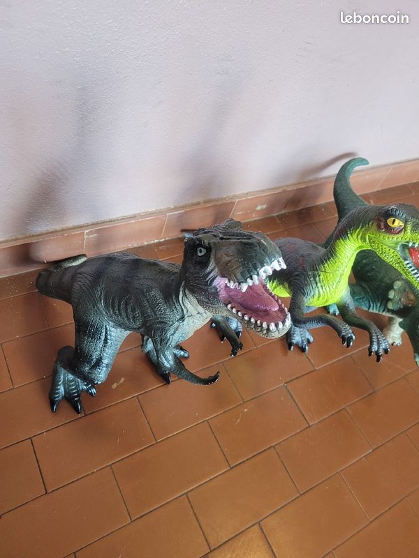 Lot grand Dinosaure (image 3)