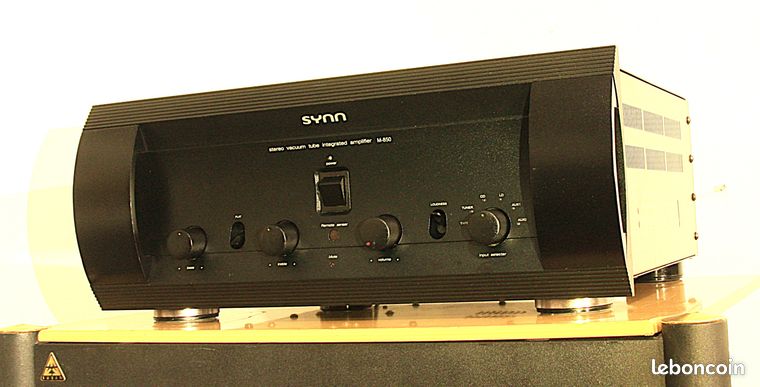 Vincent - D-150 Hybrid Tubes/Transistors Double Mono Class A Audio