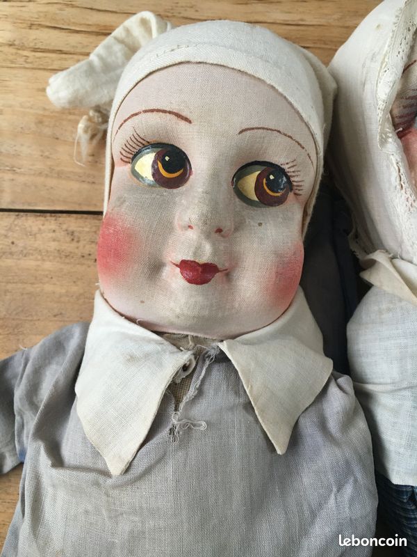 HUARD - Rare Ancienne Poupée vêtements d'origine en carton