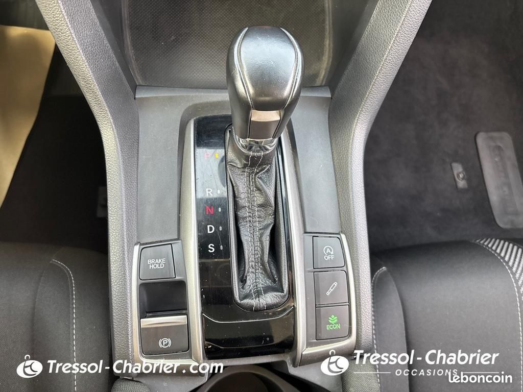 Honda Civic 2017 1.0 i-VTEC 129 Exclusive CVT (image 24)