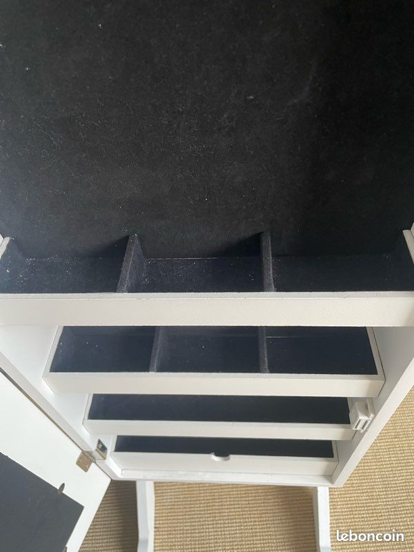 Armoire à bijoux (image 6)