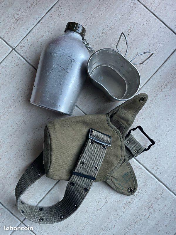 Gourde Militaire US Inox 1L Avec Gobelet 0,5L Et Housse Nylon – Style G.I. Vintage Pour Camping Et Randonnée