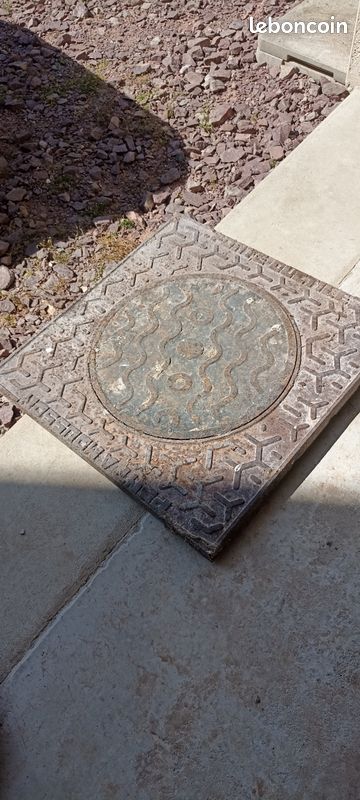 Regard plaque (image 2)