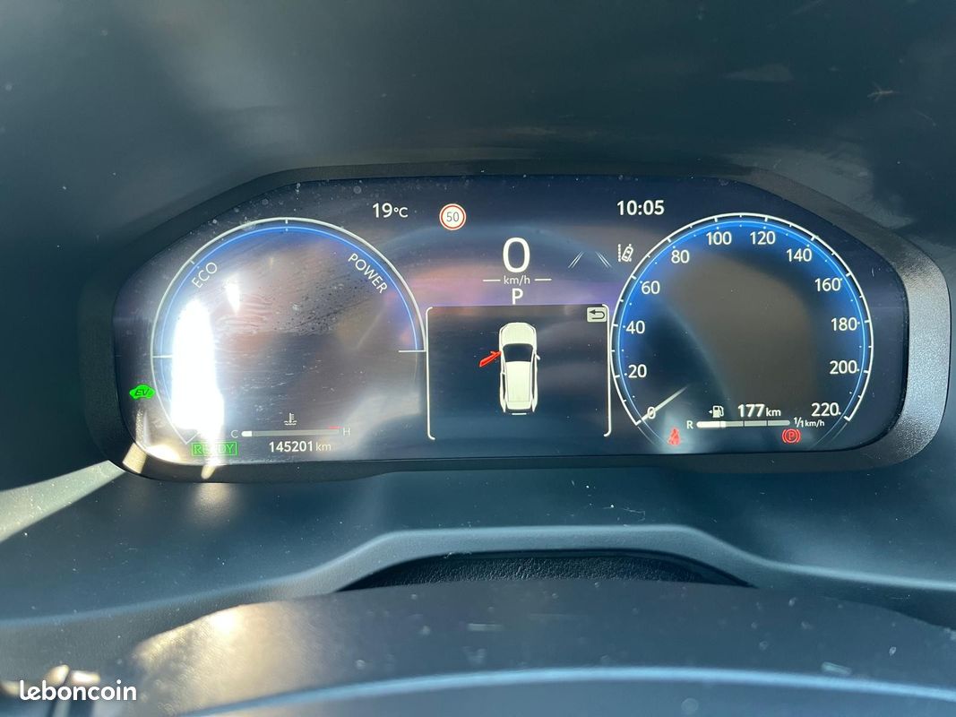 TOYOTA RAV4 HYBRIDE PRO MY23 218 ch 2WD Dynamic Business + Beyond Zero Academy TVA RECUPERABLE (image 17)