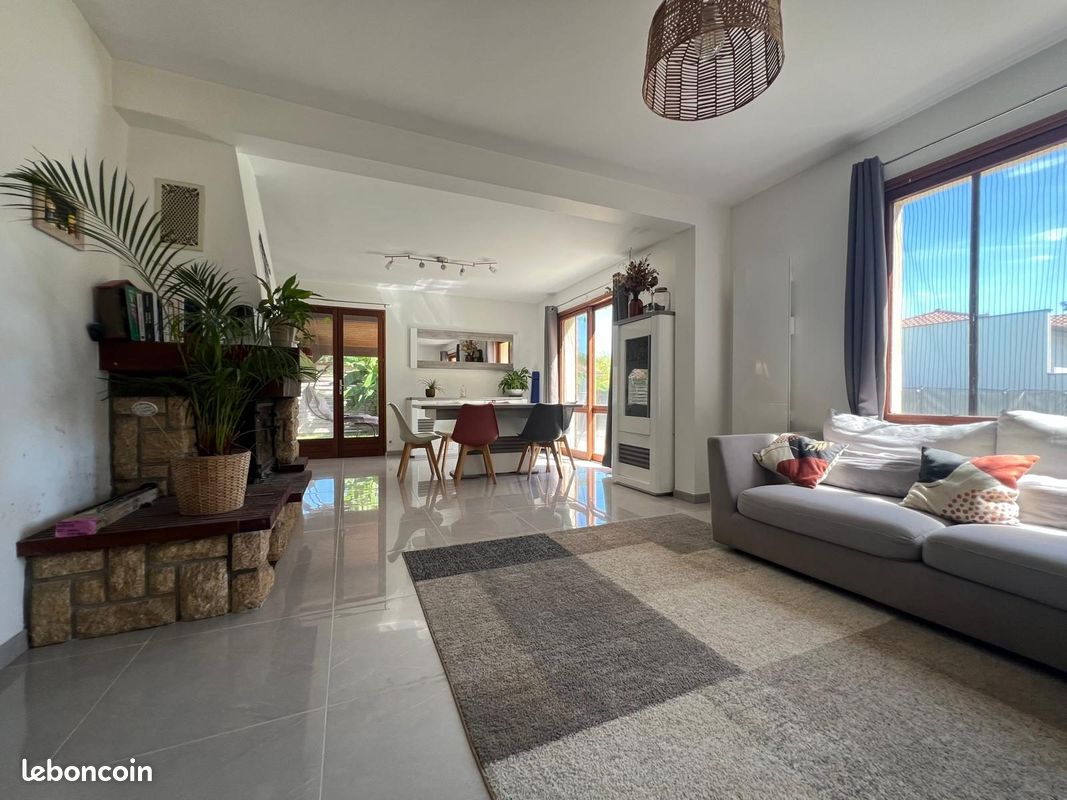 Maison 5 pièces 115 m² à Biarrotte