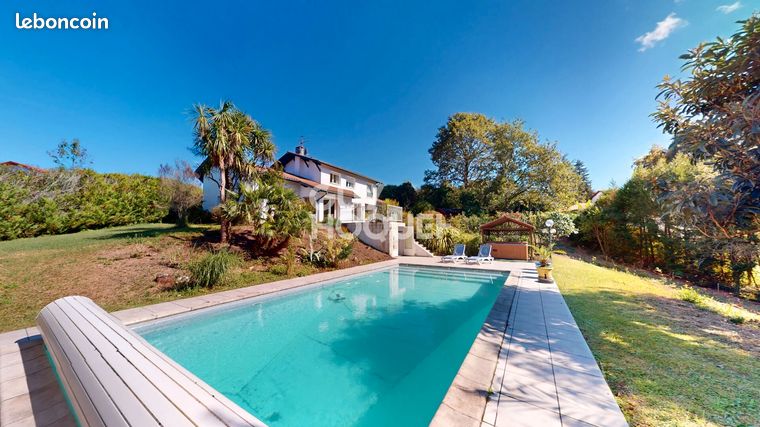Villa 5 pièces 163 m²