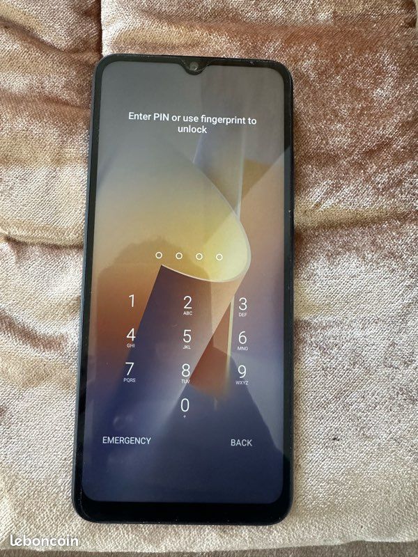 Téléphone redmi dans une très bon état avec carte mémoire (image 1)