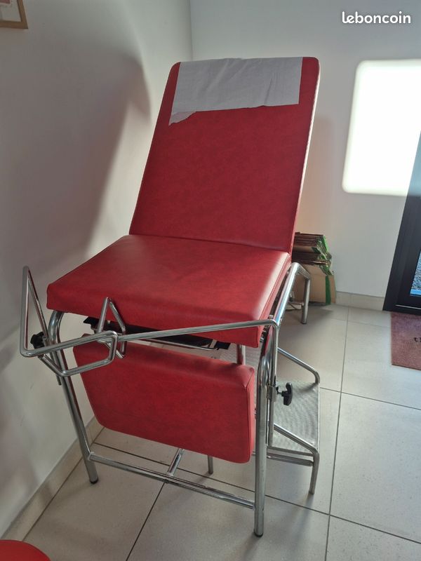 Table d’examen medical gynecologique (image 2)