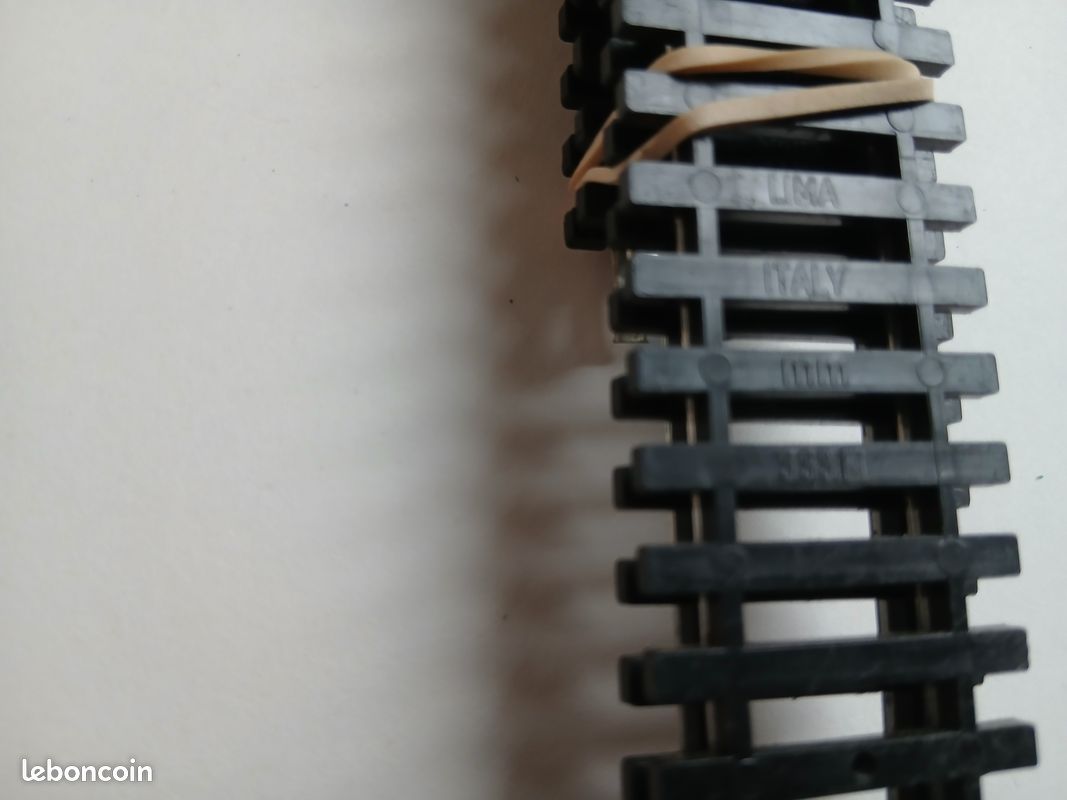 HO] : Rail droit sans ballast, Longueur 102 mm - FLEISCHMANN 6002