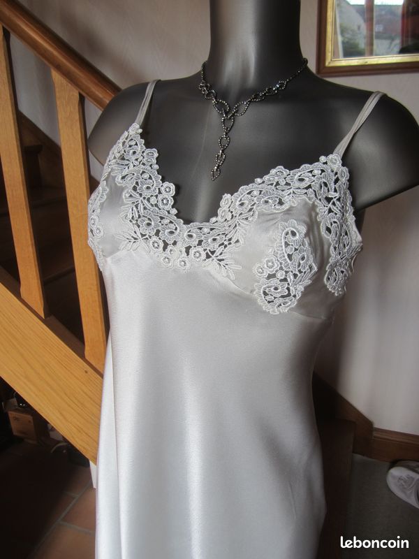 Chemise De Nuit Vanessa – Taille L – Rose En Coton – Très Bon état Occasion