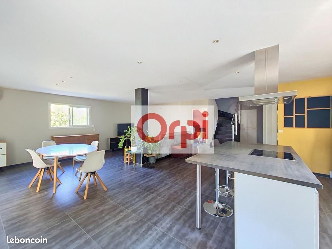 Maison 6 pièces 171 m² · à Grenade · 171 m² · 451 500 €