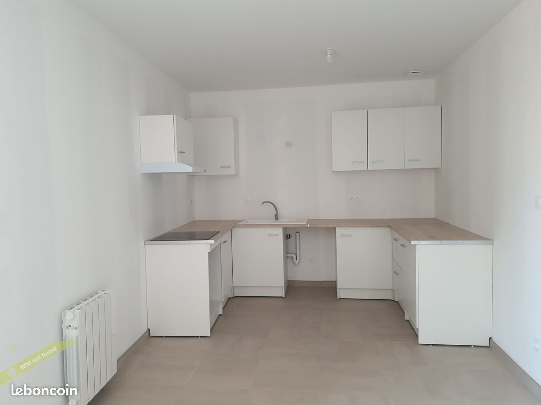 Appartement 3 pièces 38 m² · à Saint-Germain-Laval · 38 m² · 415 €/mois