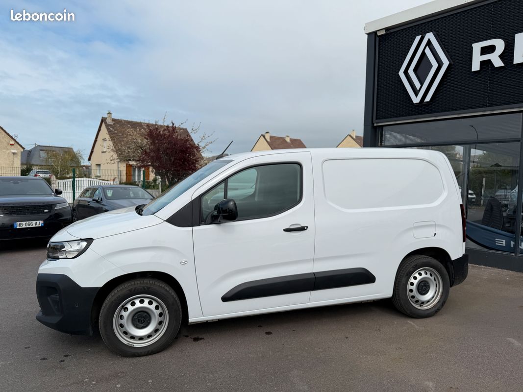 Peugeot partner iii 1.5 bluehdi 130 s&s standard 650kg premium 3pl (image 3)