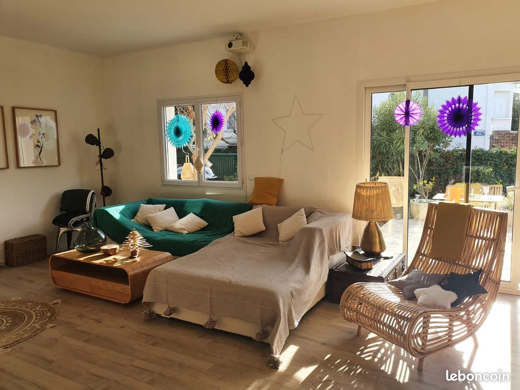 Maison familiale au calme dans un écrin de verdure méditerranéen (image 1)