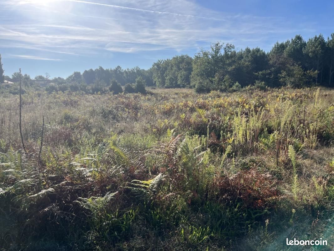 Terrain 789 m² Carcans · 135 000 €